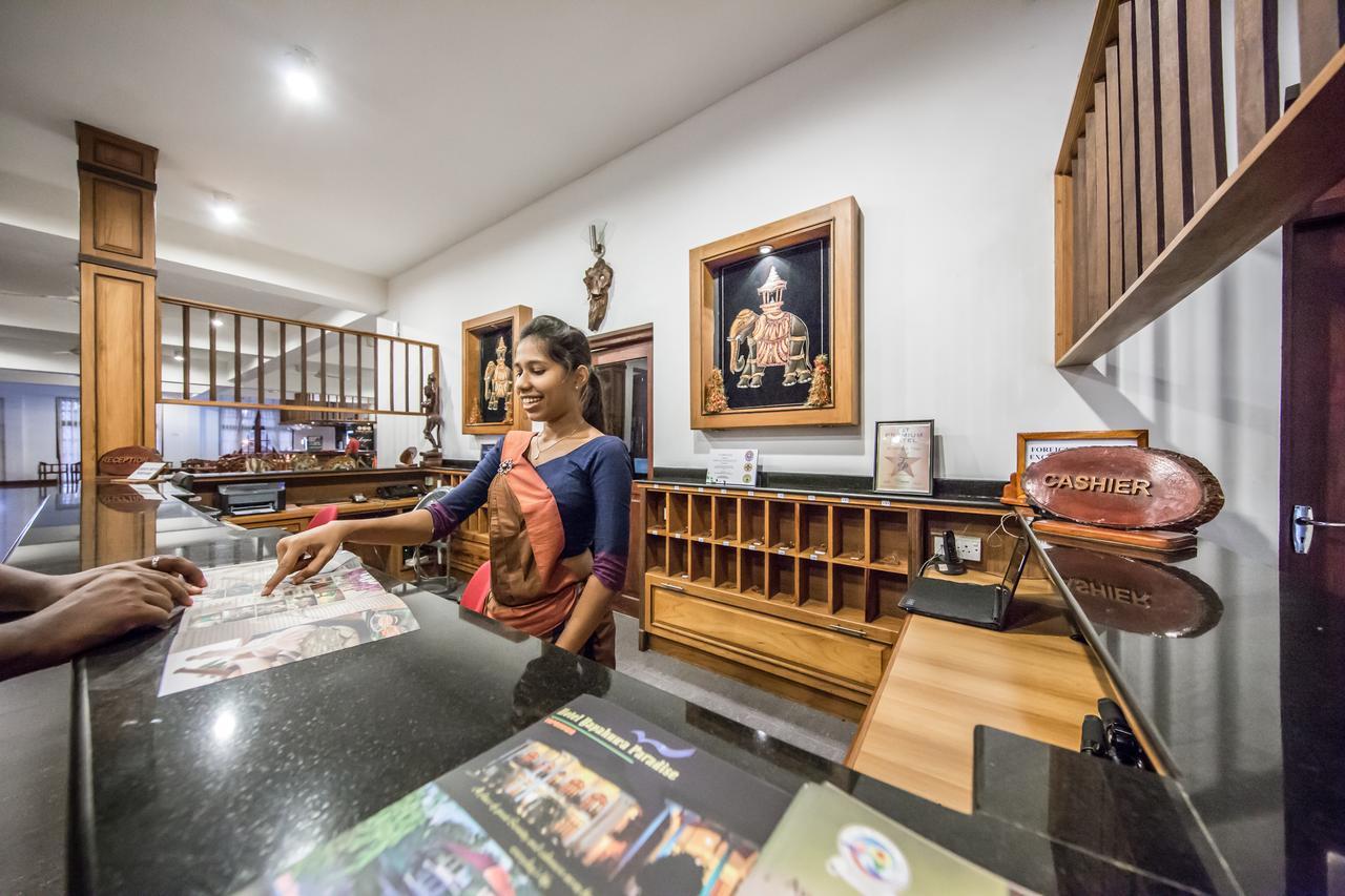 Hotel Yapahuwa Paradise Bagian luar foto